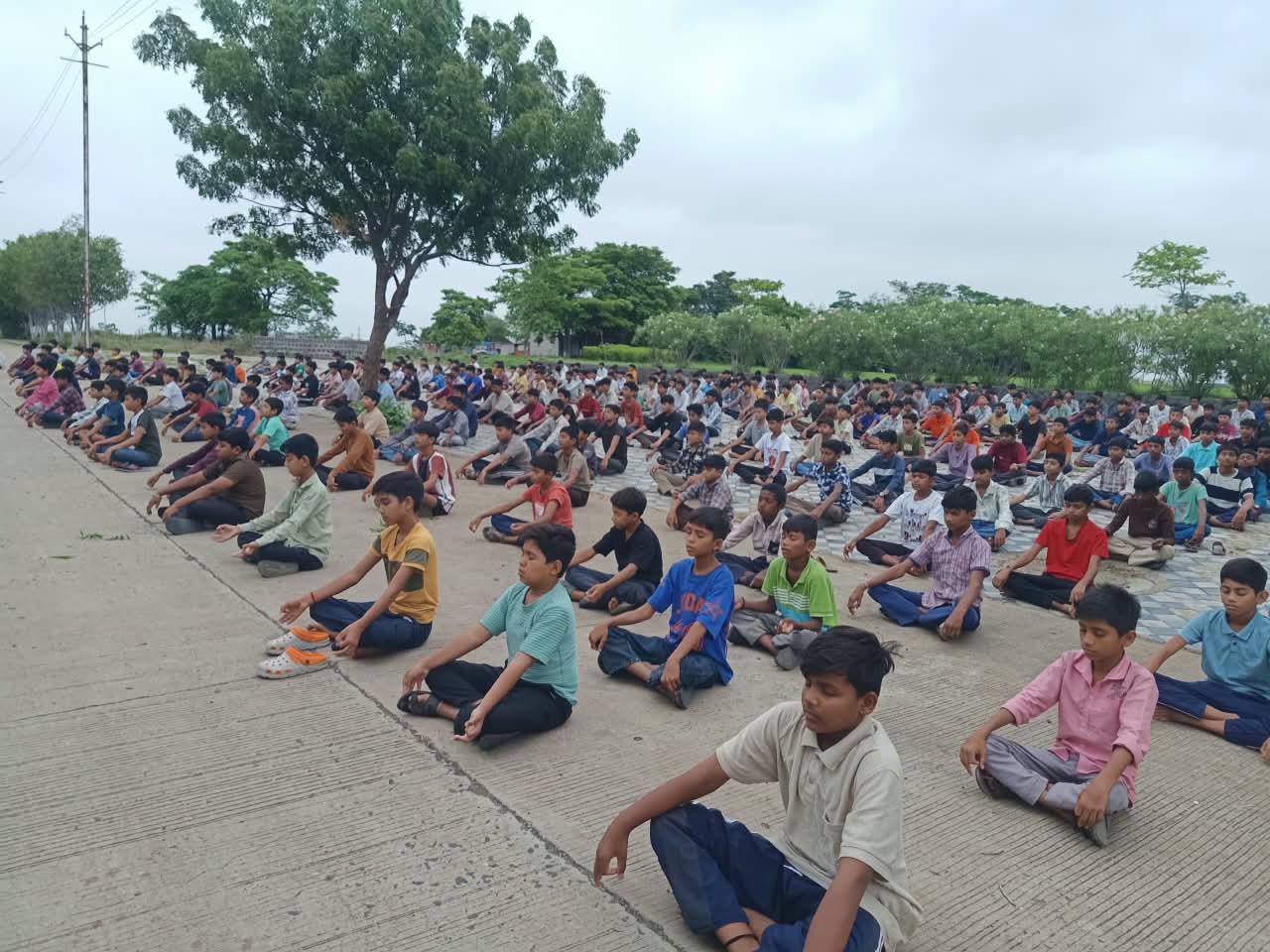 विद्यालय के विद्यार्थियों की प्रस्तुति